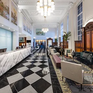 Adina Apartahotel