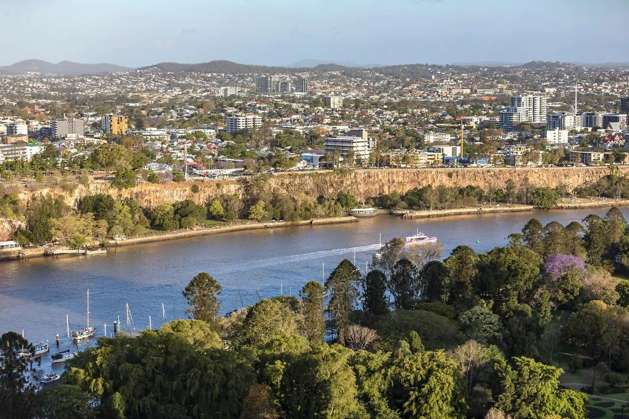 Oaks Brisbane River City Suites Aparthotel